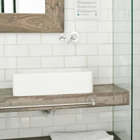 酒店 Surfers Peniche 费雷尔