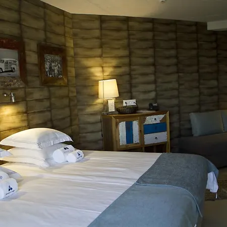 酒店 Surfers Peniche 4*