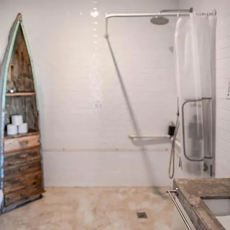 酒店 Surfers Peniche 4*