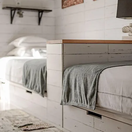 Surfers Peniche Ferrel (Leiria)