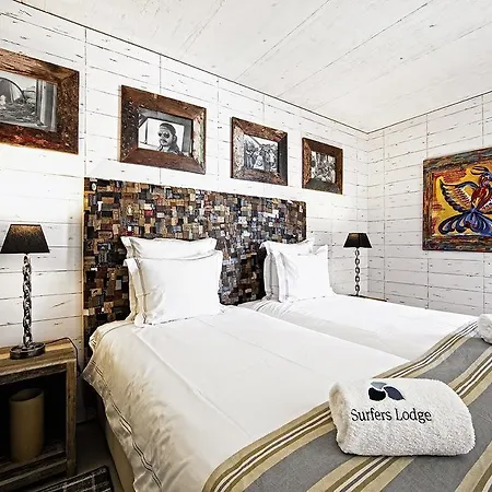 Hotel Surfers Peniche 4*