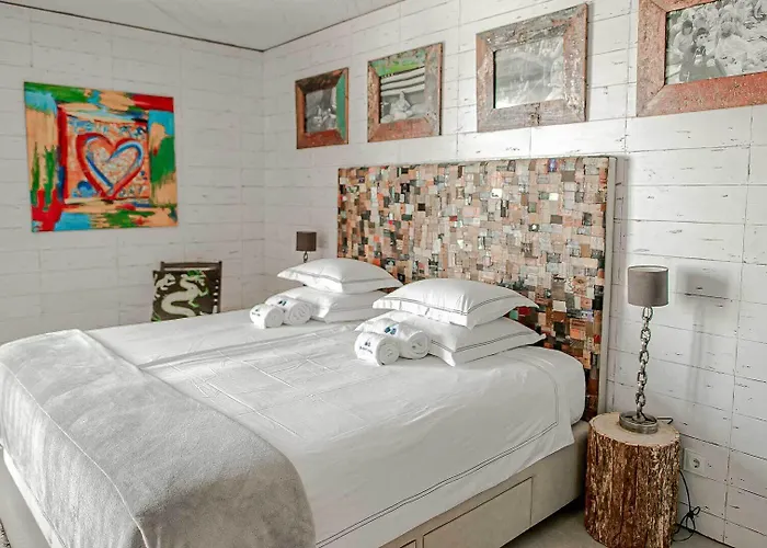 Otel Surfers Peniche Ferrel (Leiria)