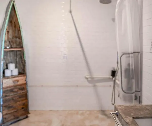 Hotel Surfers Peniche 4*